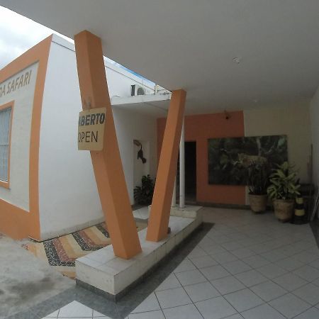 Hotel Pousada And Safari Cuiabá Exteriör bild